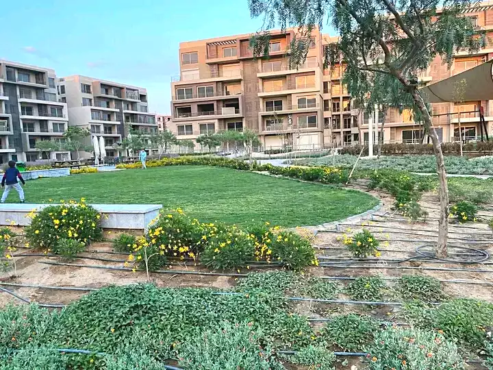 https://aqarmap.com.eg/ar/listing/7212637-for-sale-cairo-new-cairo-compounds-blm-hylz-nyw-kyrw