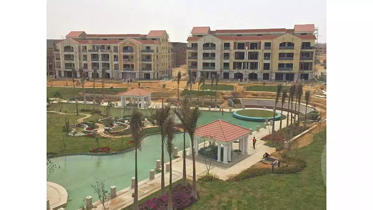 https://aqarmap.com.eg/ar/listing/7212734-for-sale-cairo-new-cairo-lrhb-city-phase-1-taha-hussein-st