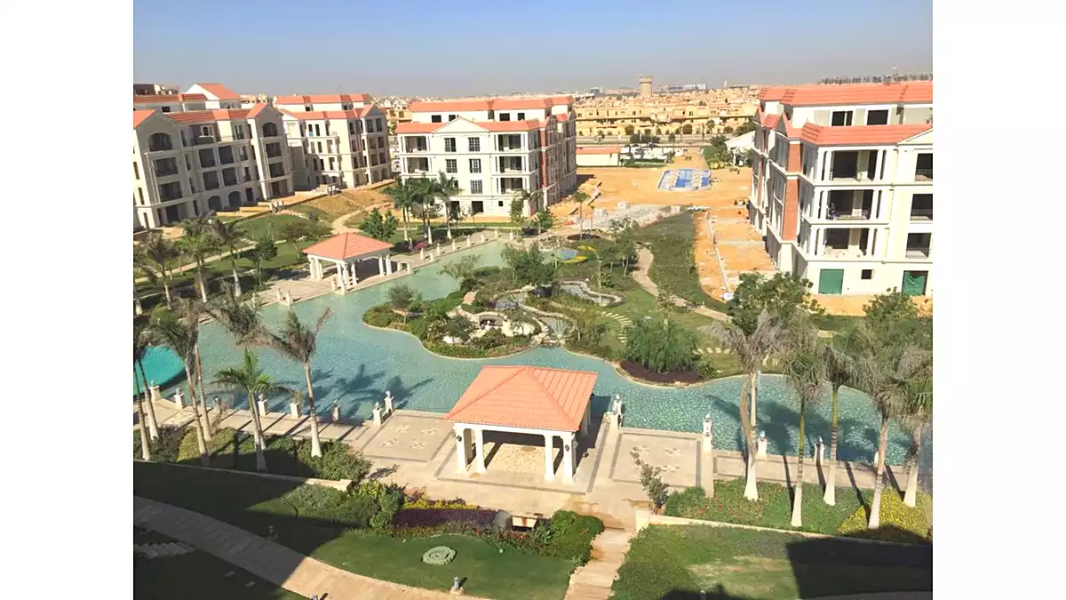 https://aqarmap.com.eg/ar/listing/7212734-for-sale-cairo-new-cairo-lrhb-city-phase-1-taha-hussein-st