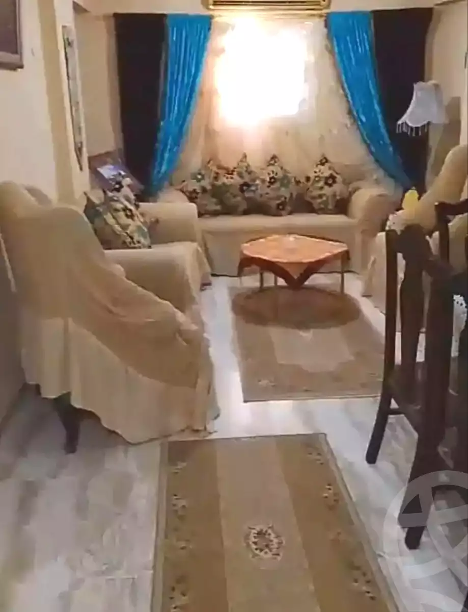 https://aqarmap.com.eg/ar/listing/7212737-for-sale-alexandria-new-miami-street-10