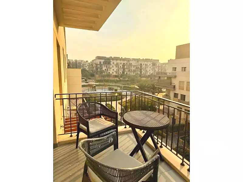 https://aqarmap.com.eg/ar/listing/7212876-for-sale-cairo-new-cairo-compounds-mwntn-fyw-y-syty-club-park-mountain-view-icity