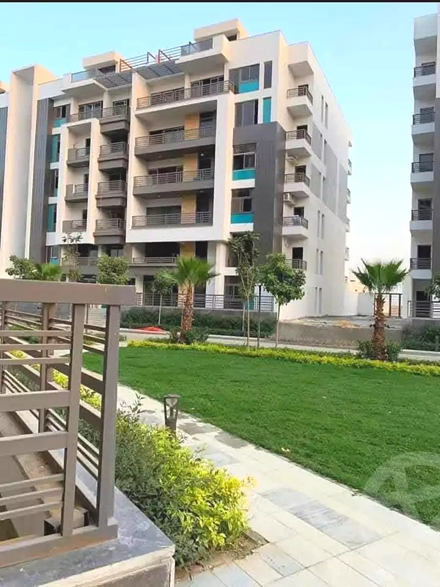 https://aqarmap.com.eg/ar/listing/7212913-for-sale-cairo-new-cairo-compounds-dh-ykwn-2-ryzydns-styl-hwm
