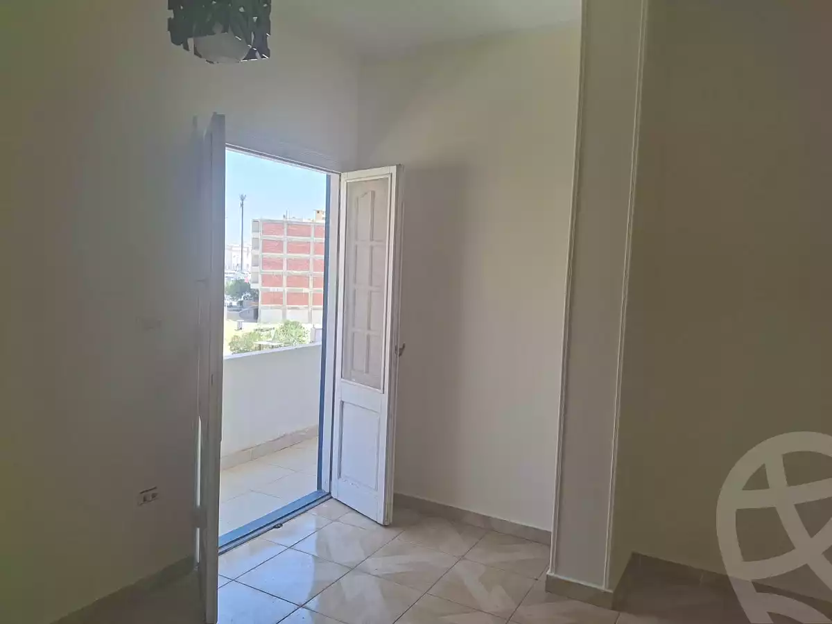 https://aqarmap.com.eg/ar/listing/7212986-for-sale-cairo-6th-of-october-el-ahyaa-neighborhood-3rd-al-hay-al-thalith-st