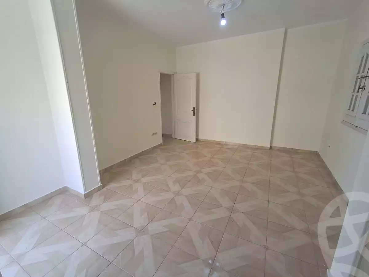 https://aqarmap.com.eg/ar/listing/7213015-for-sale-cairo-6th-of-october-el-ahyaa-neighborhood-3rd-al-hay-al-thalith-st