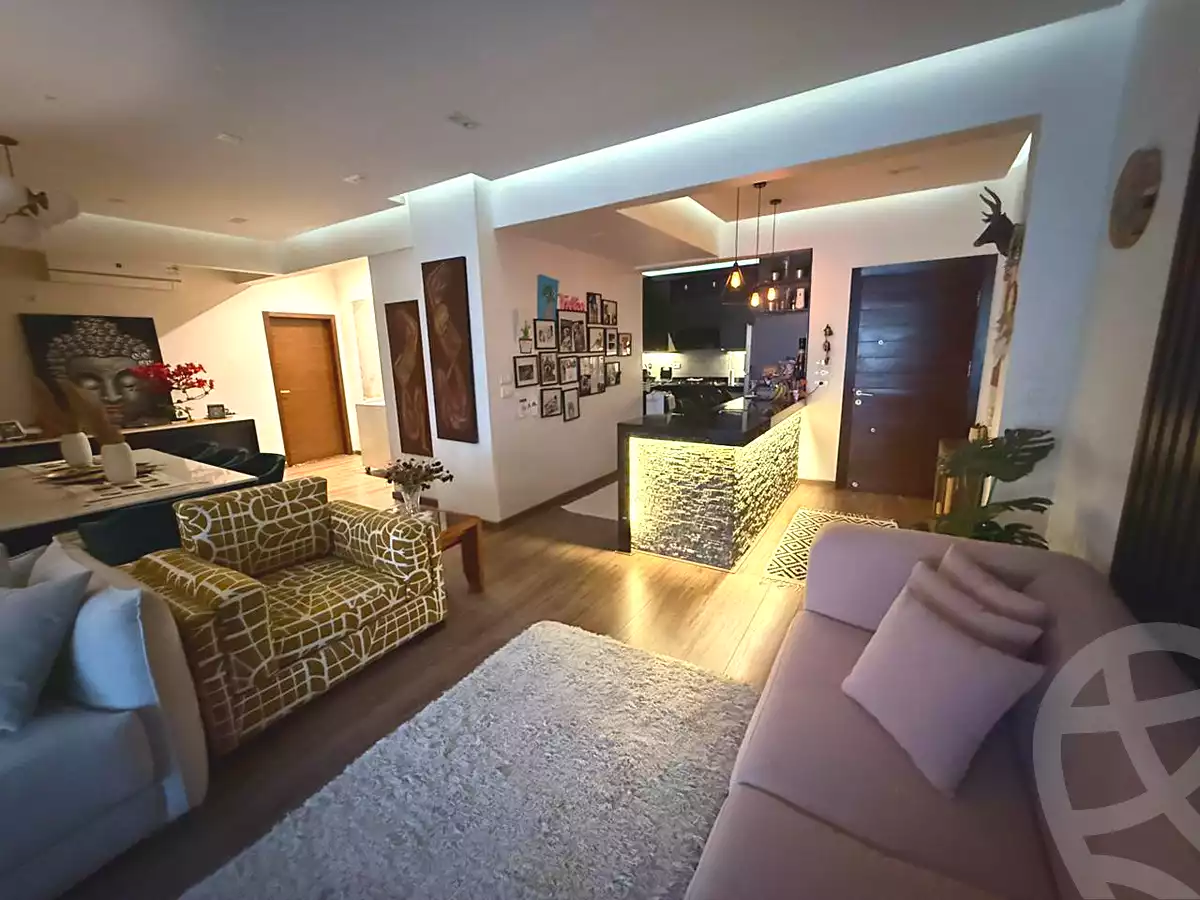 https://aqarmap.com.eg/ar/listing/7213162-for-sale-cairo-el-sheikh-zayed-city-compounds-el-khamayel