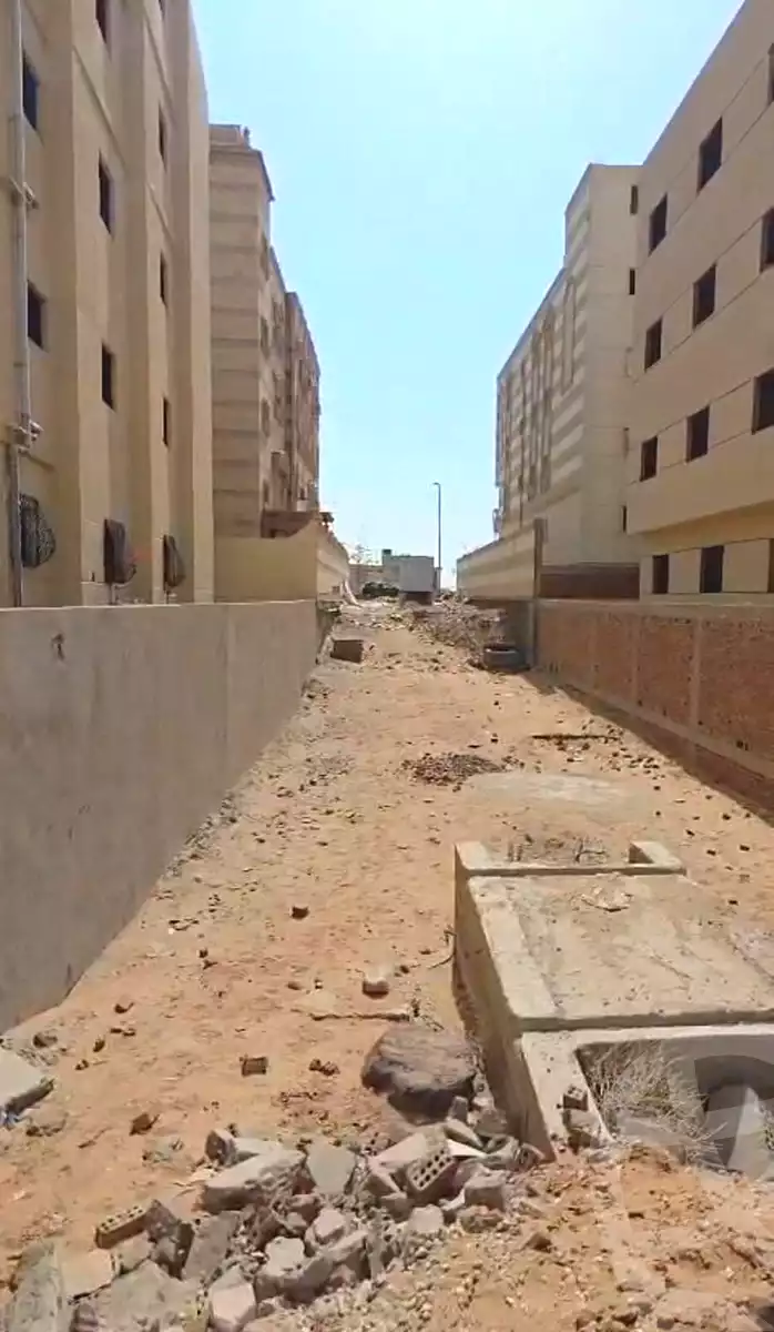 https://aqarmap.com.eg/ar/listing/7213291-for-sale-cairo-badr-city-hai-el-ashgar-featured-neighborhood-el-imam-el-bokhary-st