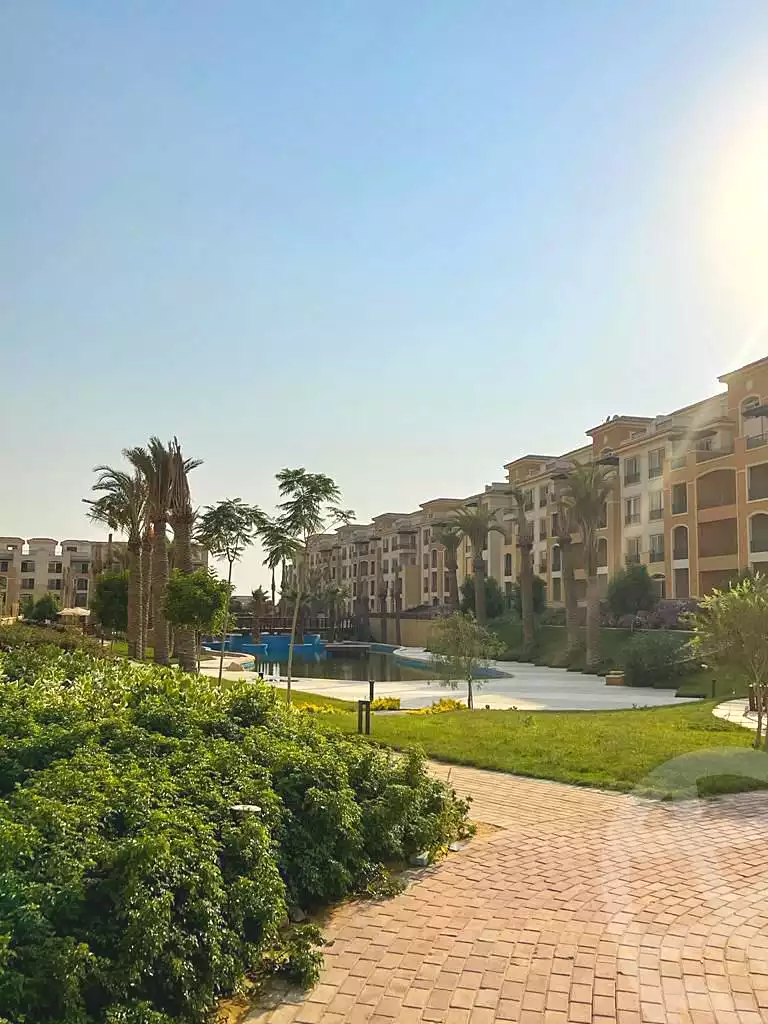 https://aqarmap.com.eg/ar/listing/7213480-for-sale-cairo-new-cairo-compounds-stwn-ryzydns-by-ar-y-llttwyr