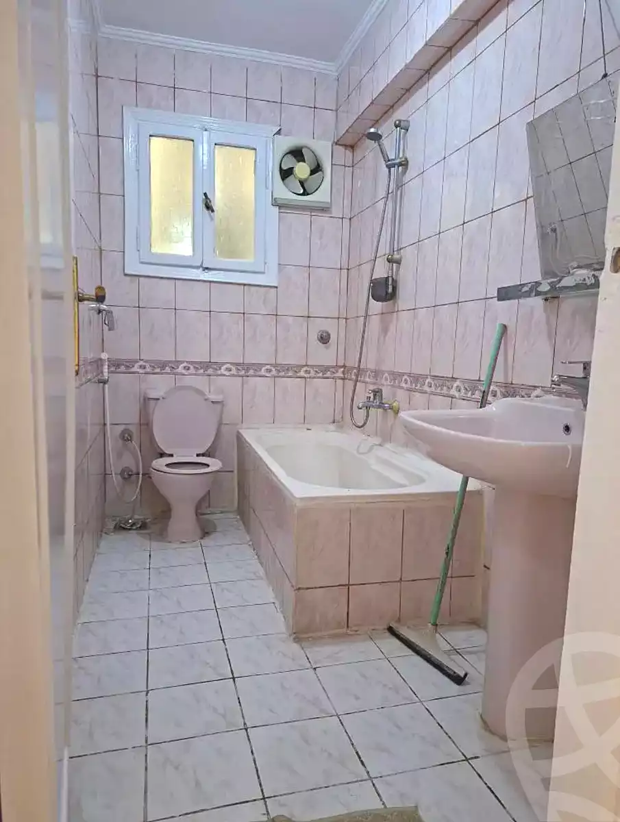 https://aqarmap.com.eg/ar/listing/7213862-for-sale-alexandria-el-asafra-l-sfr-bhry