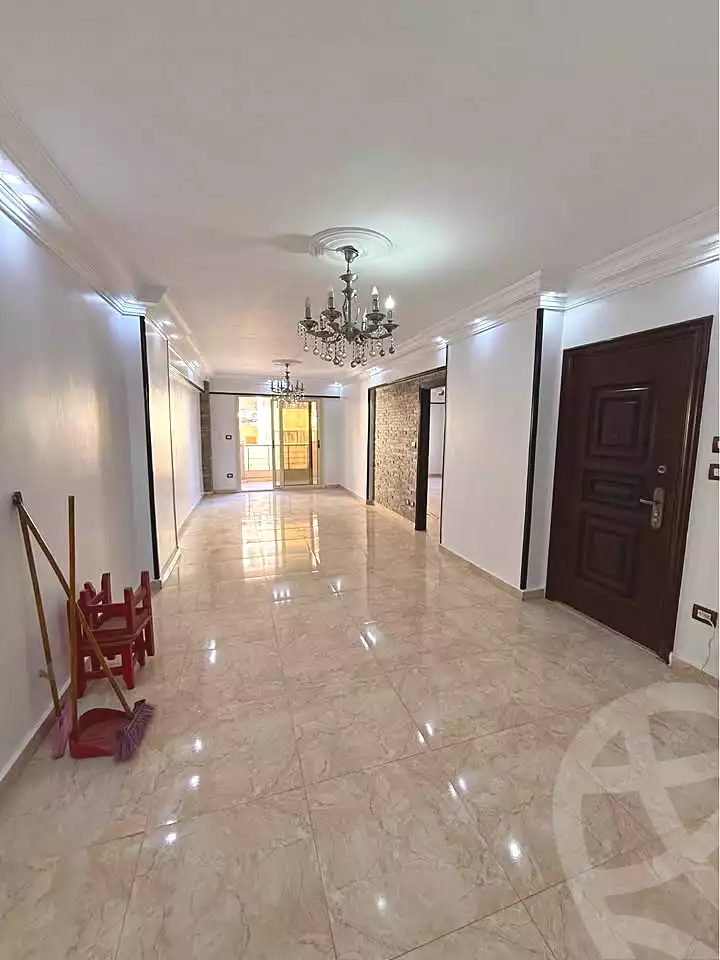 https://aqarmap.com.eg/en/listing/7214052-for-sale-alexandria-el-mandara-shr-jml-bd-lnsr