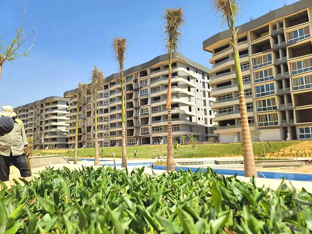 https://aqarmap.com.eg/ar/listing/7214374-for-sale-cairo-new-administrative-capital-r7-midtown-condo
