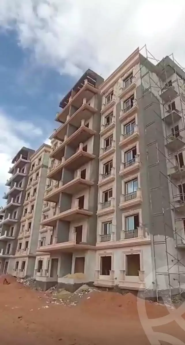 https://aqarmap.com.eg/en/listing/7214544-for-sale-cairo-new-cairo-compounds-mayan-compound-stm