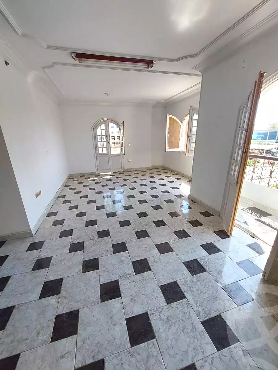 https://aqarmap.com.eg/ar/listing/7214694-for-sale-cairo-6th-of-october-el-ahyaa-neighborhood-1st-rich-bake-st