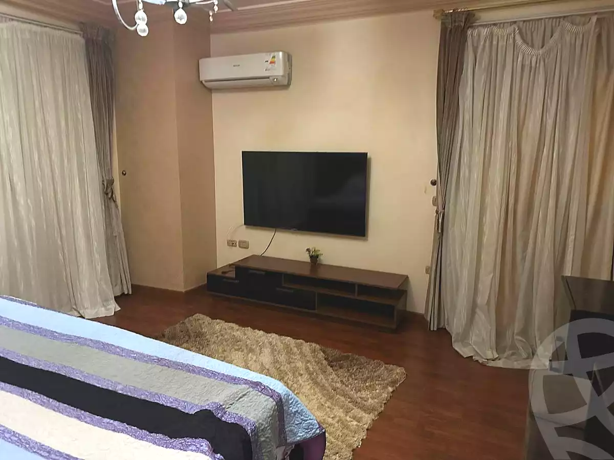 https://aqarmap.com.eg/ar/listing/7215019-for-sale-cairo-new-cairo-first-settlement-neighbourhood-6-el-shaheed-khaled-el-gaafary-st