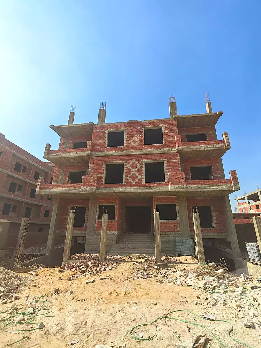 https://aqarmap.com.eg/ar/listing/7215097-for-sale-cairo-new-cairo-bait-el-watan-sixth-neighborhood