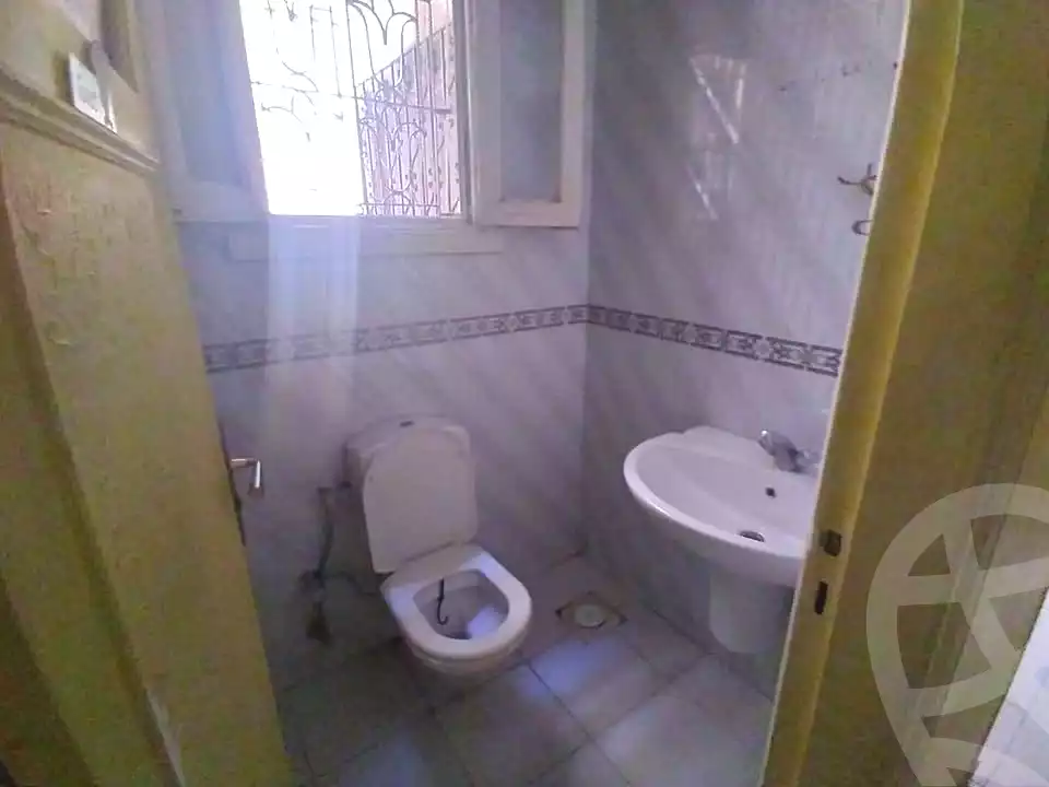https://aqarmap.com.eg/en/listing/7215320-for-sale-alexandria-glim-al-azaa-st