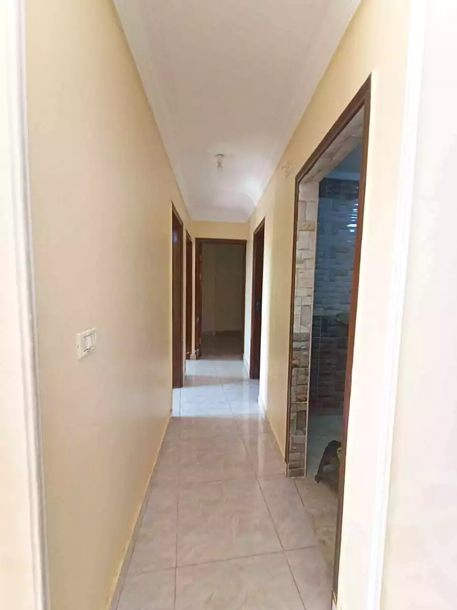 https://aqarmap.com.eg/ar/listing/7215362-for-sale-cairo-ain-shams-ain-shams-el-sharkia-afifi-effat-st