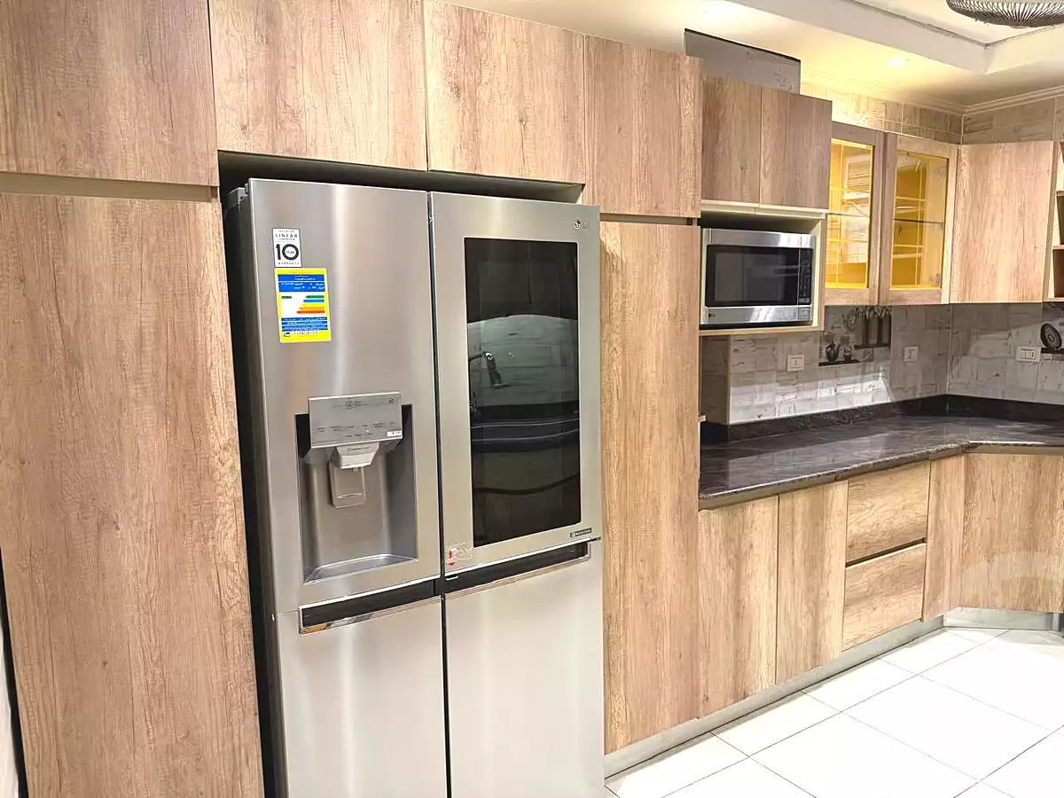https://aqarmap.com.eg/en/listing/7215704-for-sale-cairo-el-maadi-degla-street-200
