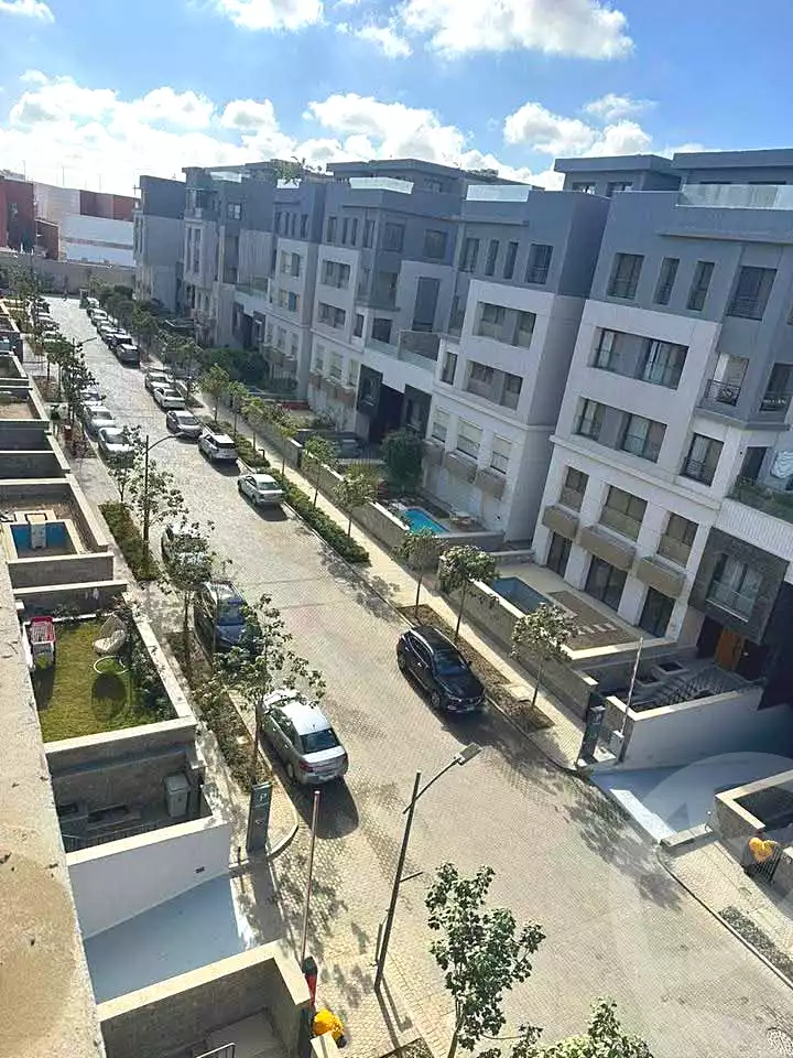 https://aqarmap.com.eg/ar/listing/7215902-for-sale-cairo-new-cairo-compounds-trio-gardens