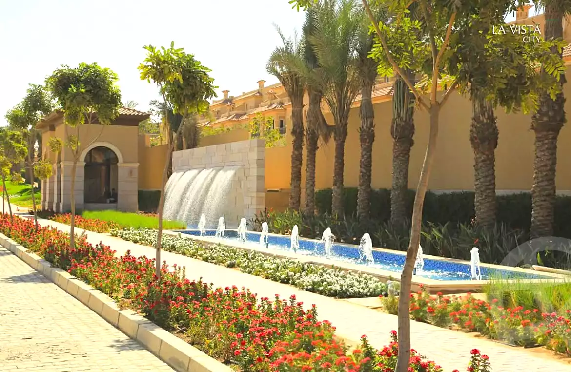 https://aqarmap.com.eg/ar/listing/7215993-for-sale-cairo-new-administrative-capital-r4-la-vista-city