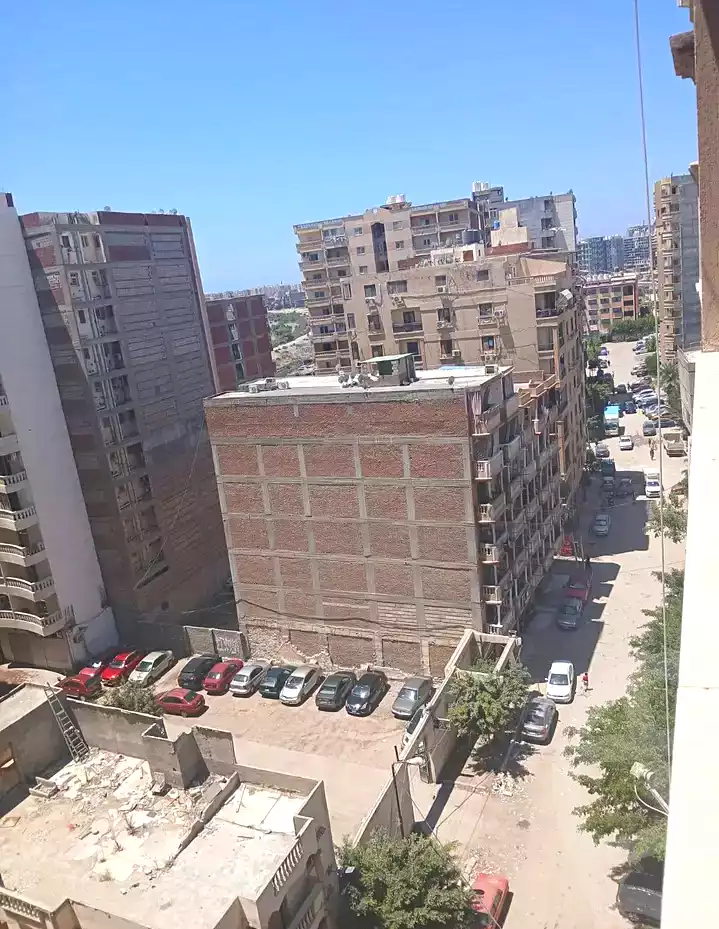 https://aqarmap.com.eg/ar/listing/7216012-for-sale-alexandria-smwh-ljdyd