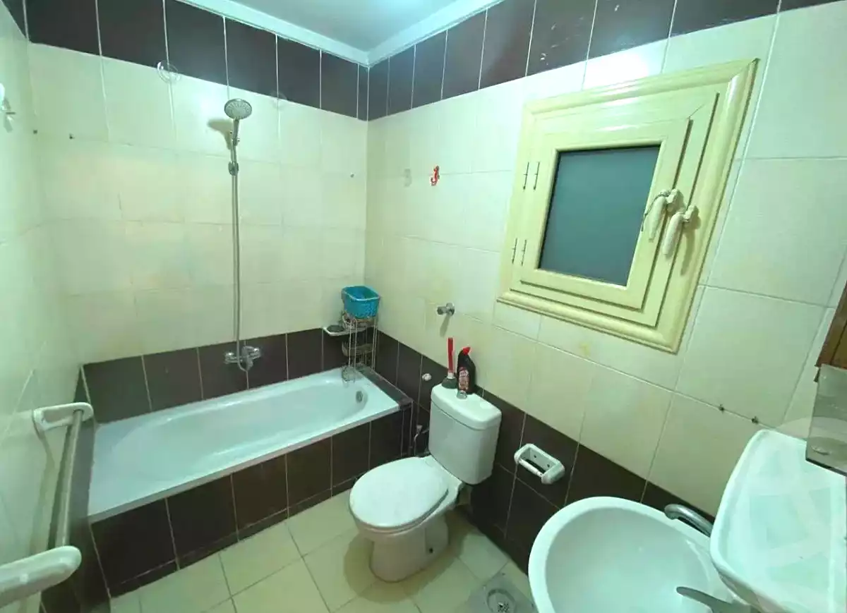 https://aqarmap.com.eg/en/listing/7216020-for-sale-alexandria-camp-cesar