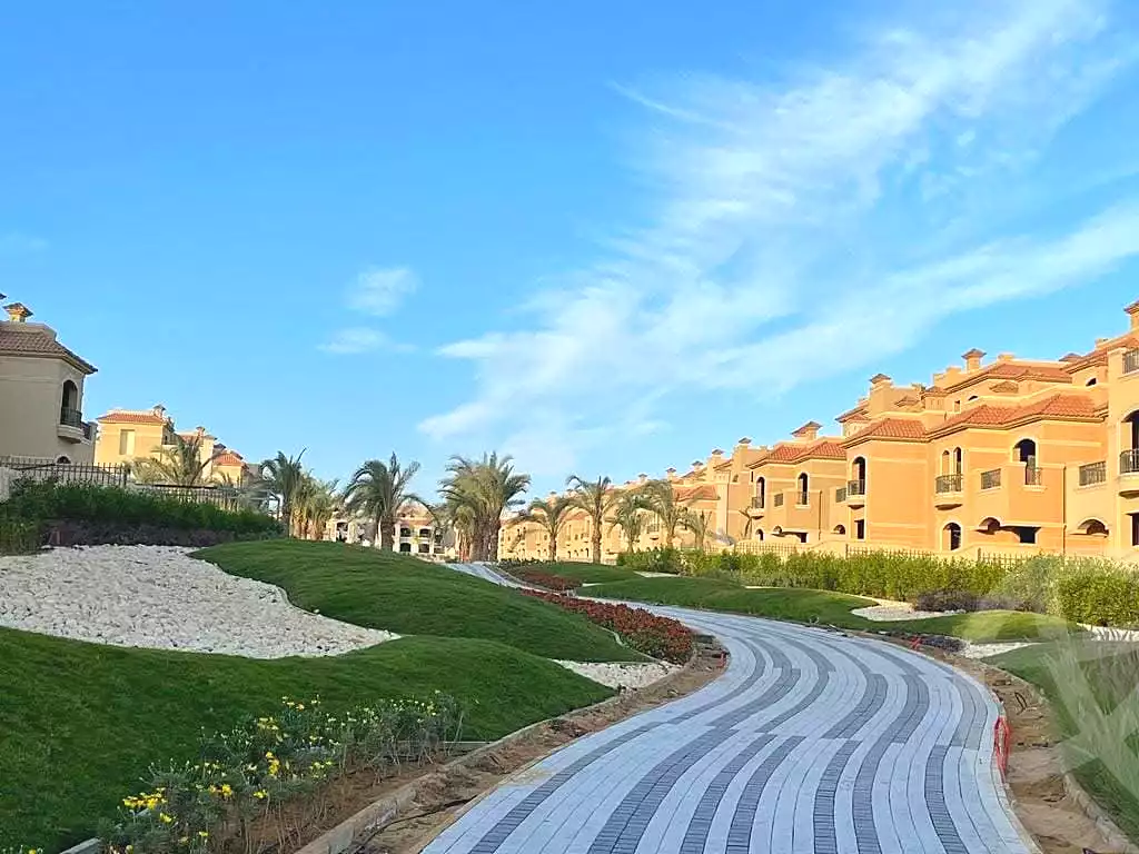 https://aqarmap.com.eg/ar/listing/7216033-for-sale-cairo-new-administrative-capital-r4-la-vista-city