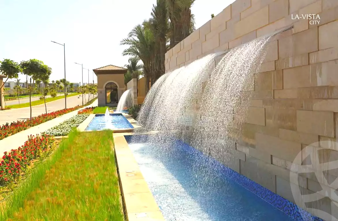 https://aqarmap.com.eg/ar/listing/7216046-for-sale-cairo-new-administrative-capital-r4-la-vista-city
