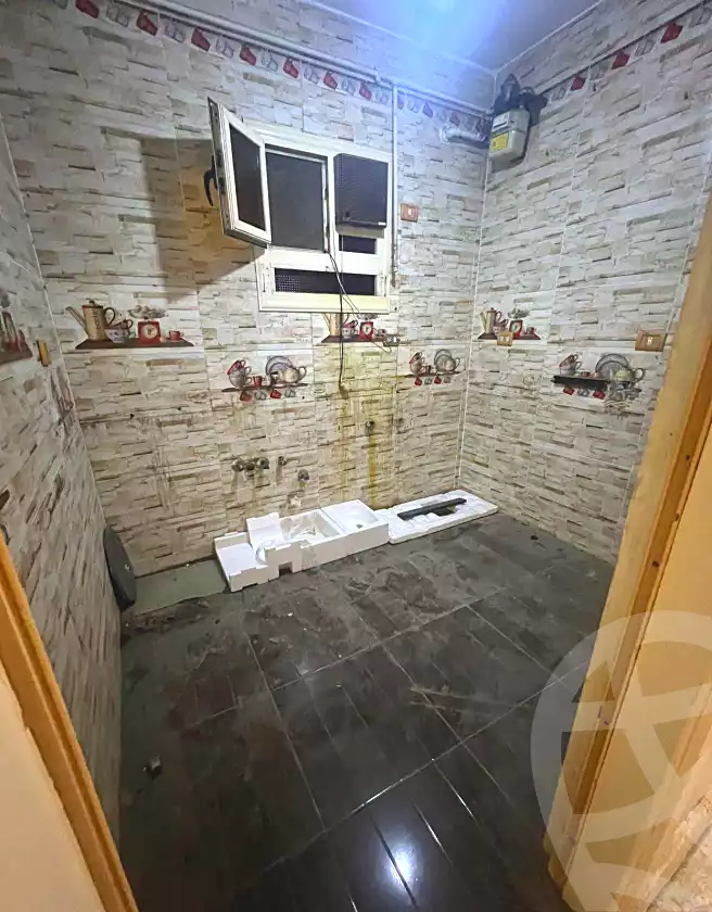 https://aqarmap.com.eg/ar/listing/7216061-for-sale-cairo-helwan-mahmoud-khater-st