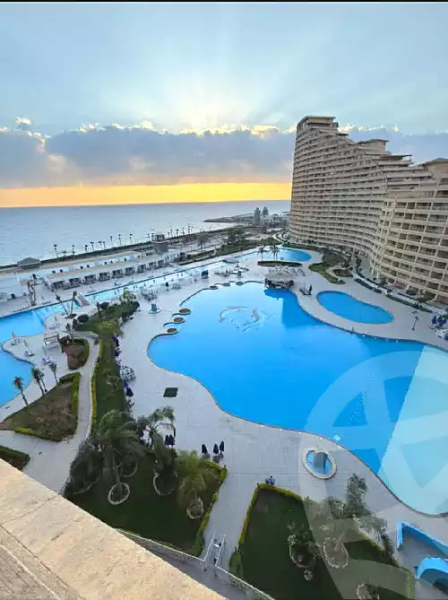 https://aqarmap.com.eg/ar/listing/6800358-for-sale-cairo-el-shorouk-gamal-abd-el-naser-rd