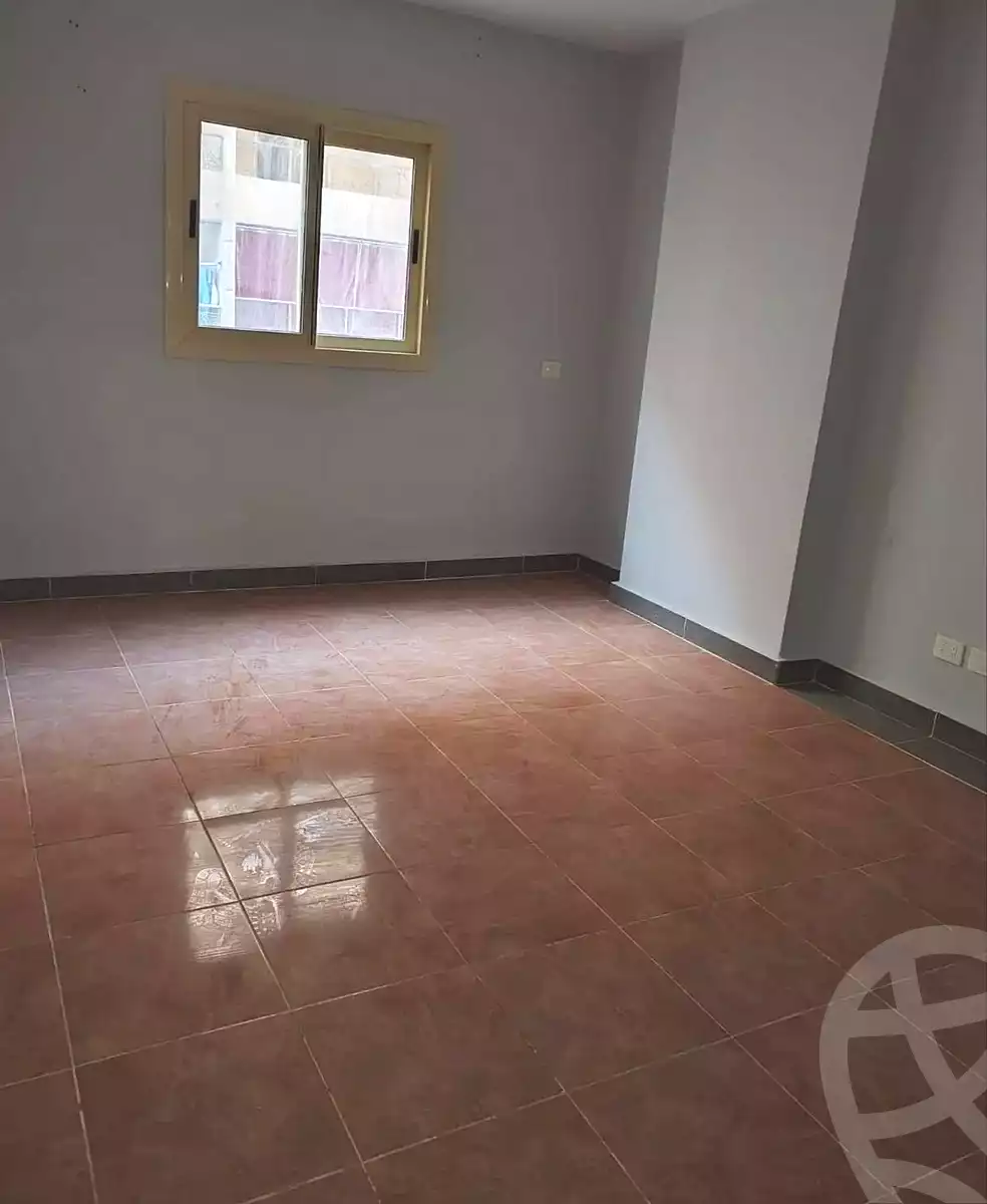 https://aqarmap.com.eg/ar/listing/7216070-for-rent-alexandria-el-montazah