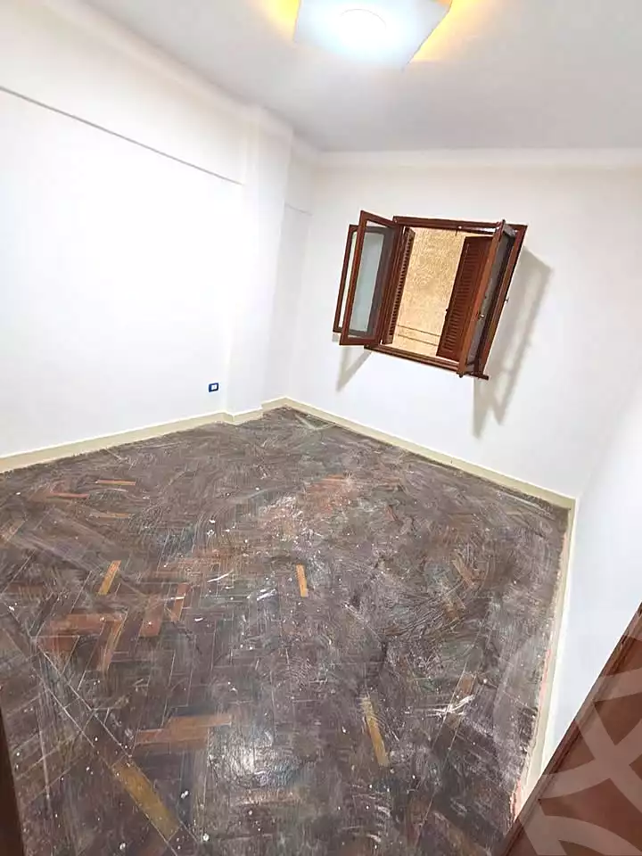 https://aqarmap.com.eg/ar/listing/7216145-for-sale-alexandria-al-agamy-el-hanouvel