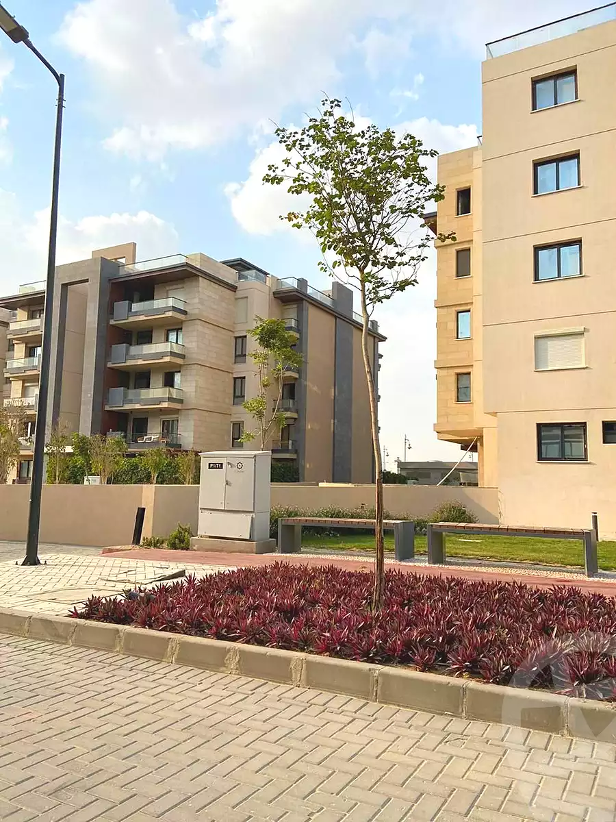 https://aqarmap.com.eg/en/listing/7216802-for-sale-cairo-new-cairo-compounds-azad
