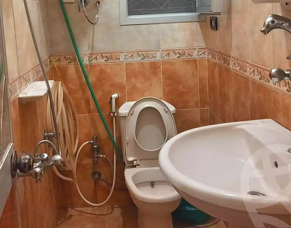 https://aqarmap.com.eg/en/listing/7217063-for-sale-alexandria-el-asafra-l-sfr-qbly