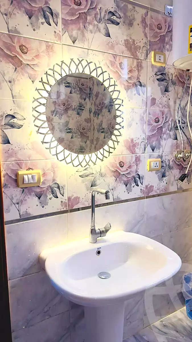https://aqarmap.com.eg/ar/listing/7217104-for-rent-cairo-6th-of-october-el-ahyaa-neighborhood-3rd-al-hay-al-thalith-st