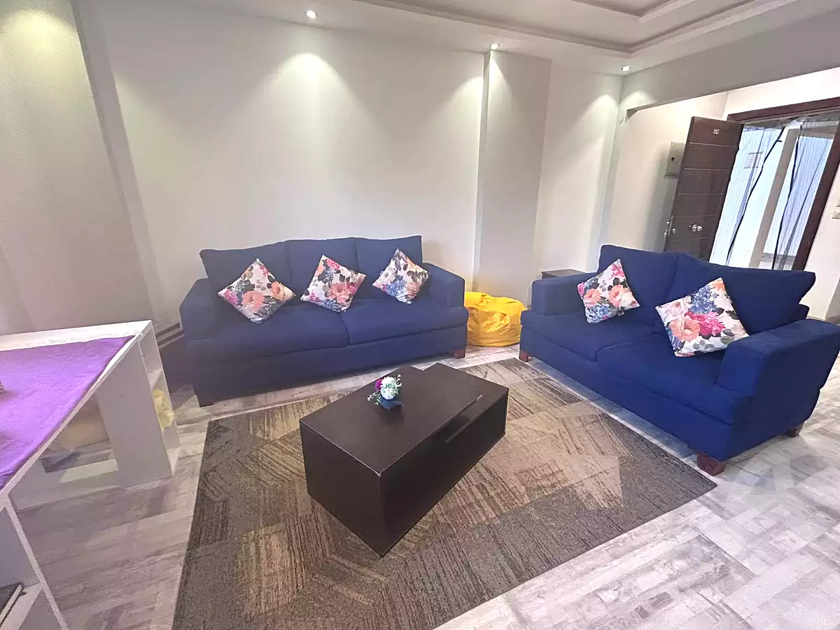 https://aqarmap.com.eg/ar/listing/7217241-for-rent-cairo-6th-of-october-compounds-mashareq