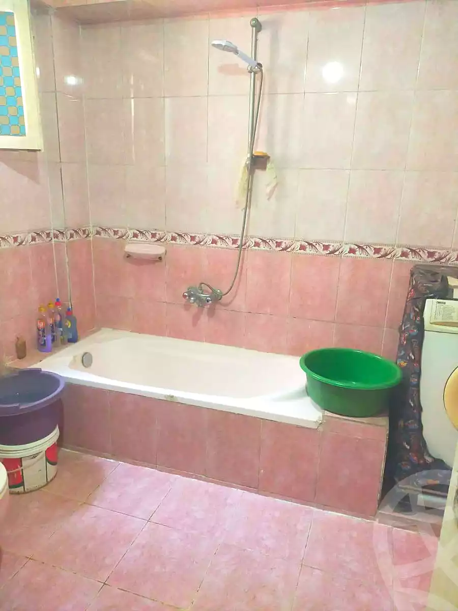 https://aqarmap.com.eg/ar/listing/7217313-for-sale-alexandria-al-agamy-lbytsh-qased-kareem-st