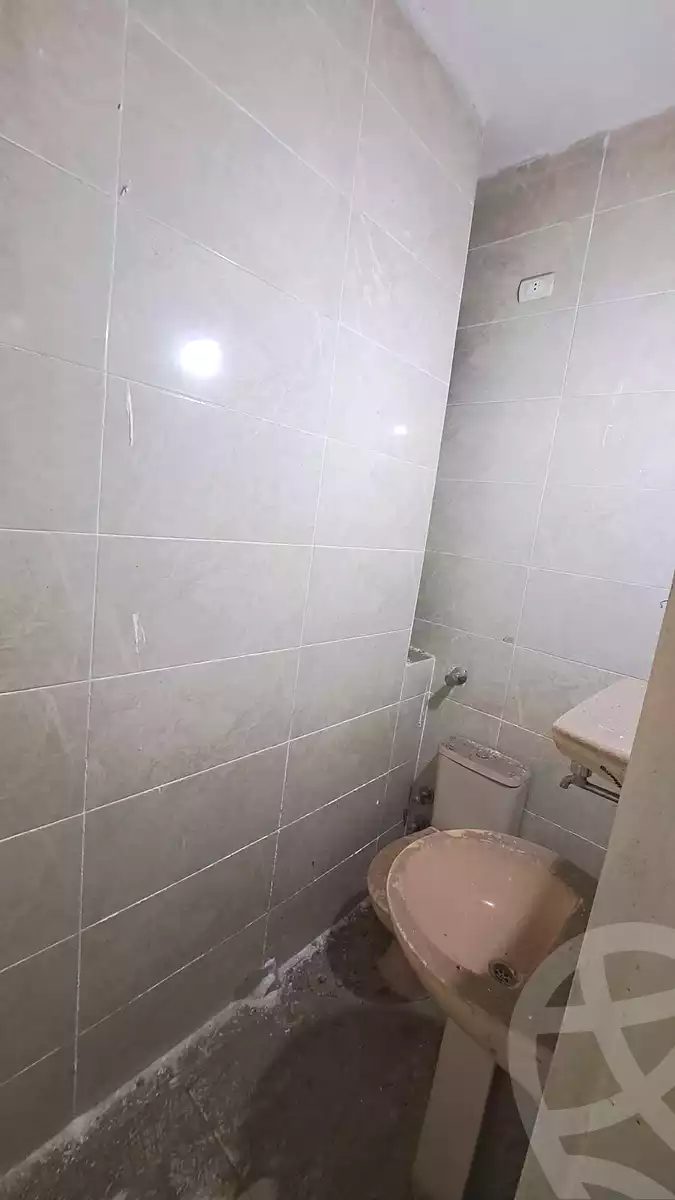 https://aqarmap.com.eg/en/listing/7217720-for-rent-alexandria-moharram-bey-grin-st
