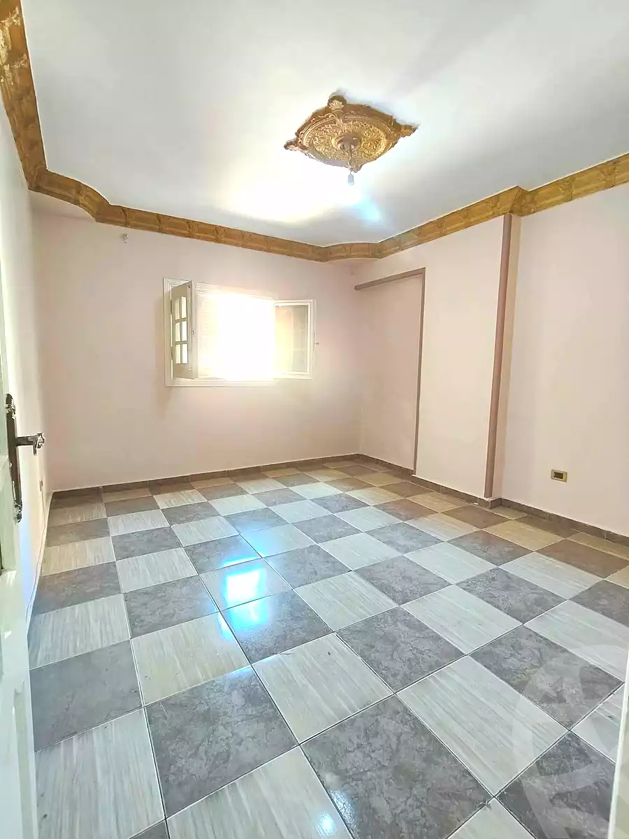 https://aqarmap.com.eg/en/listing/7218052-for-sale-alexandria-el-mandara-alex-el-mandara-bahri-sidi-kamal-st