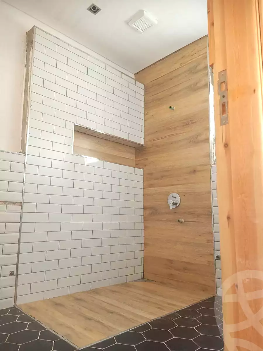 https://aqarmap.com.eg/en/listing/7218254-for-sale-cairo-new-cairo-compounds-el-mostashareen-compound