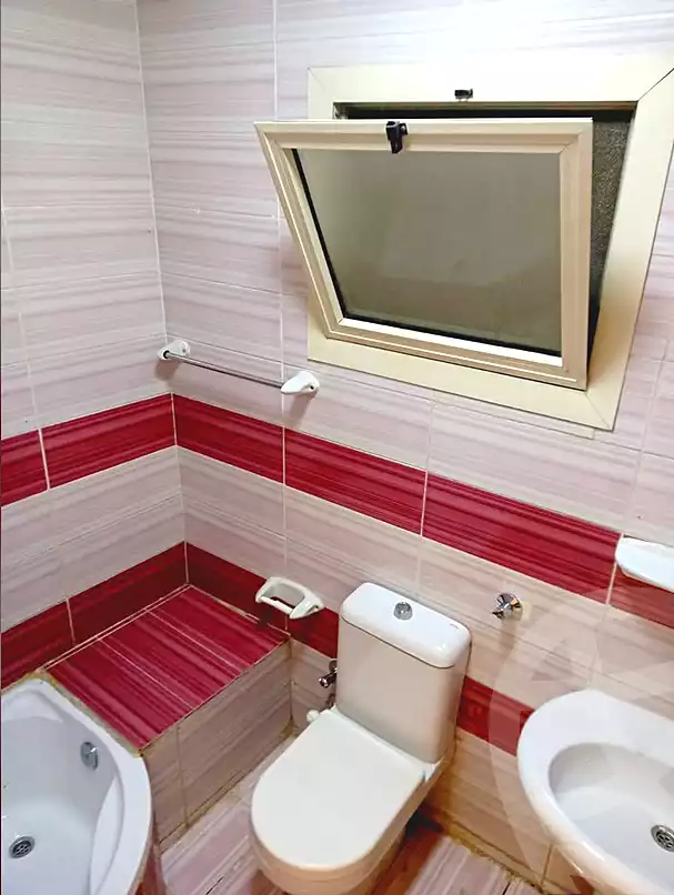 https://aqarmap.com.eg/en/listing/7218403-for-sale-alexandria-al-agamy-el-hanouvel