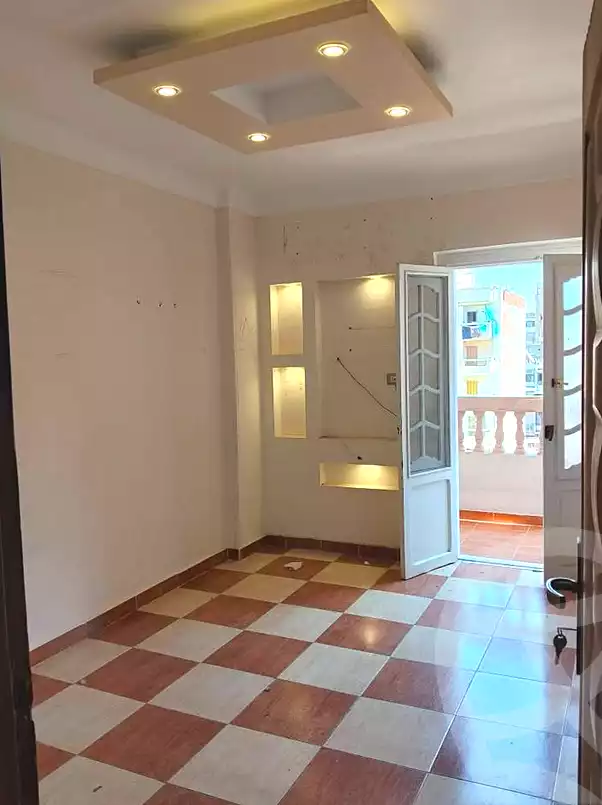 https://aqarmap.com.eg/ar/listing/7218457-for-sale-alexandria-el-asafra-l-sfr-bhry