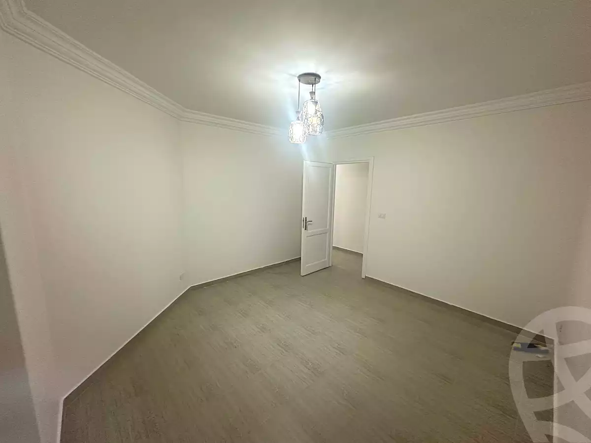 https://aqarmap.com.eg/en/listing/7218587-for-sale-cairo-new-cairo-lrhb-city-phase-1-ali-amin-st