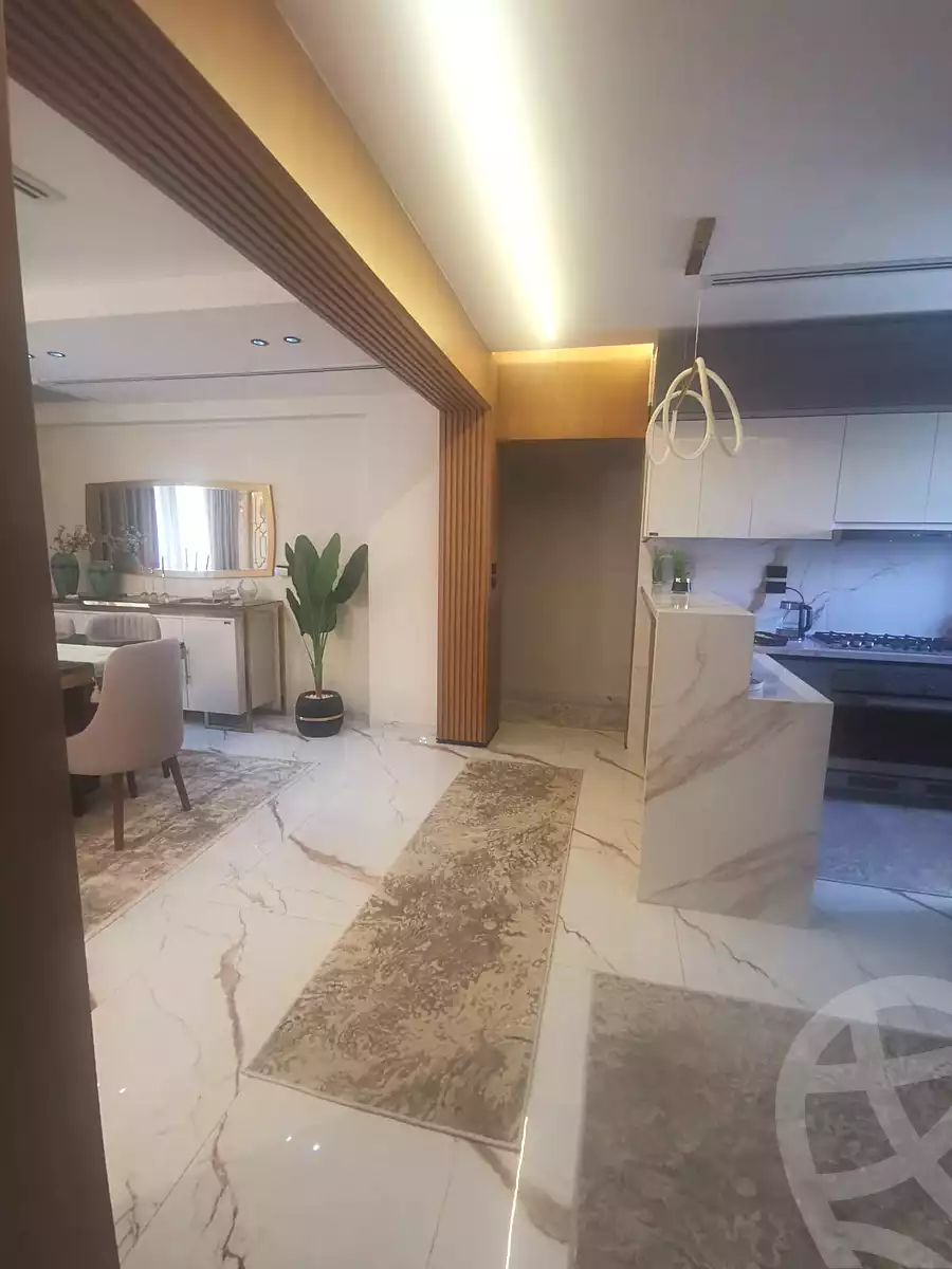 شقة بغرفتي نوم في ديستريكت ٥، صورة ٢ من ٩