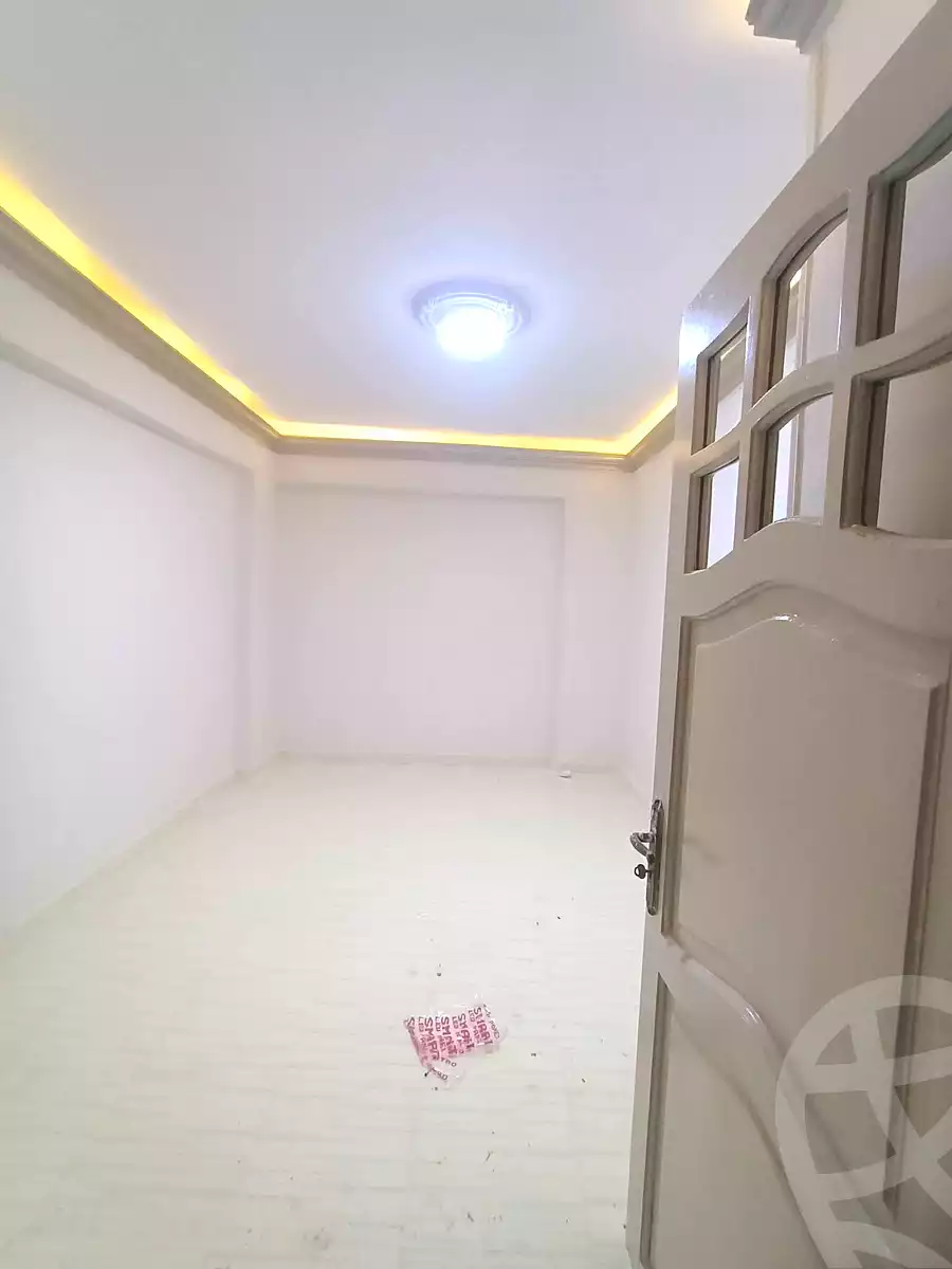 https://aqarmap.com.eg/ar/listing/7218768-for-sale-alexandria-al-agamy-bw-ywsf-hosni-mubarak-st