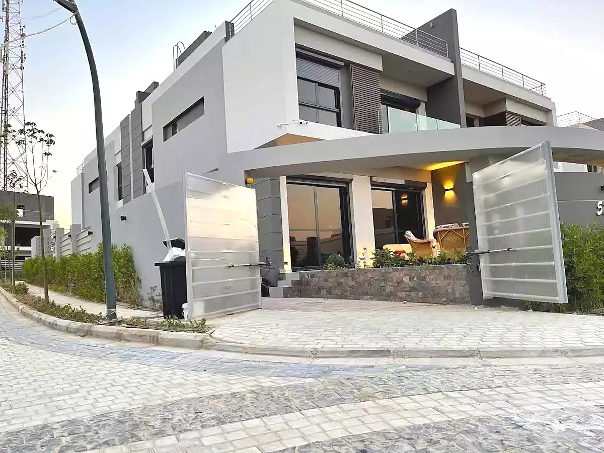 https://aqarmap.com.eg/ar/listing/7218753-for-sale-cairo-new-cairo-compounds-el-patio-town-compound-la-vista