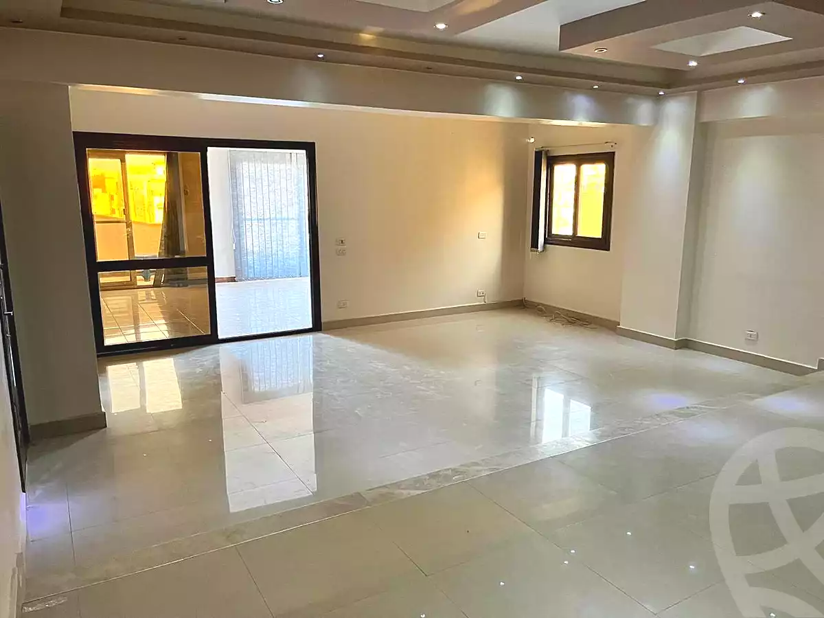 https://aqarmap.com.eg/ar/listing/7218801-for-sale-cairo-new-cairo-el-yassamin-el-yasmeen-3-mohamed-rahim-st