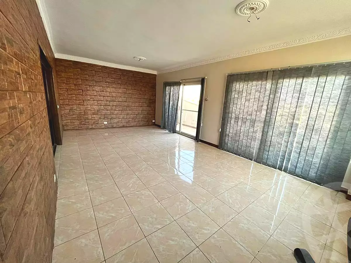 https://aqarmap.com.eg/ar/listing/7218801-for-sale-cairo-new-cairo-el-yassamin-el-yasmeen-3-mohamed-rahim-st