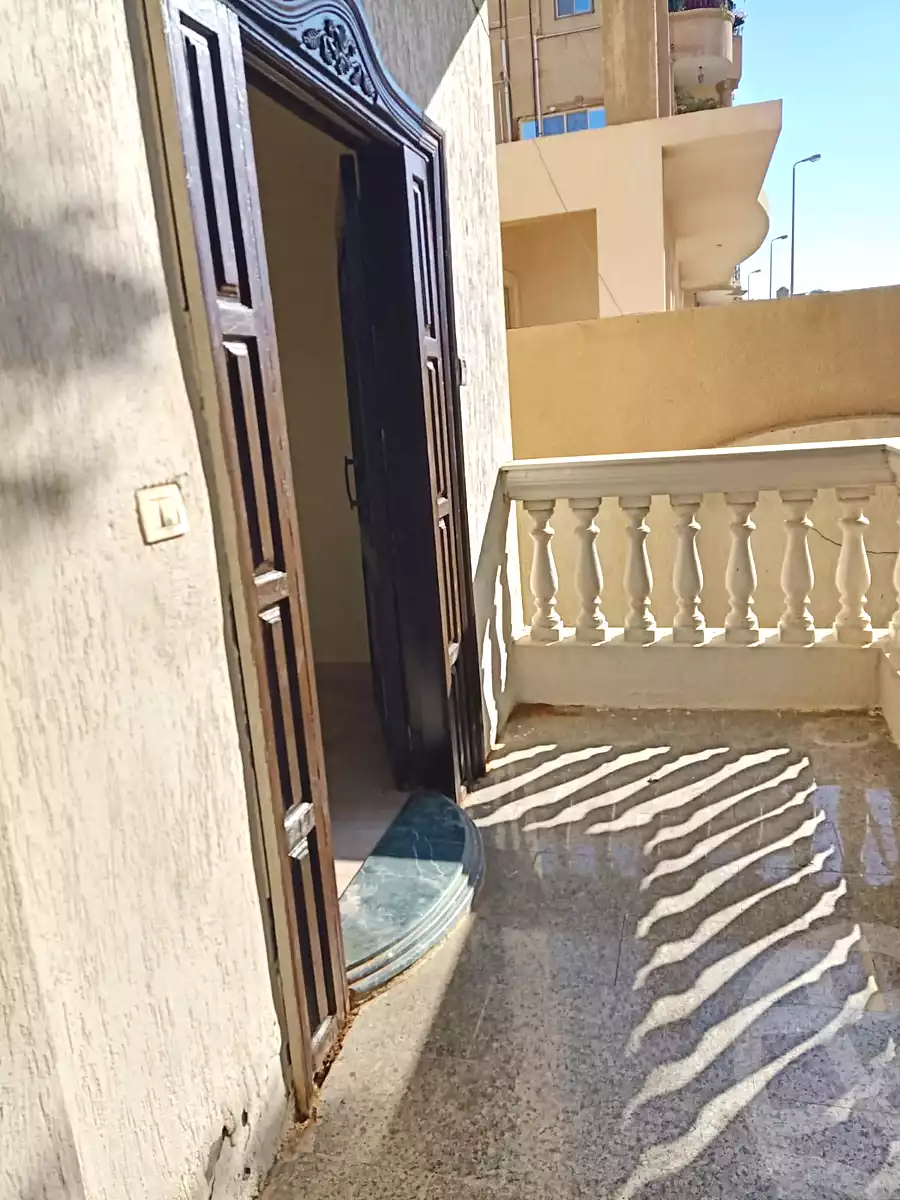 https://aqarmap.com.eg/ar/listing/7218817-for-sale-cairo-new-cairo-el-yassamin-el-yasmeen-7-ahmed-shawqi-st