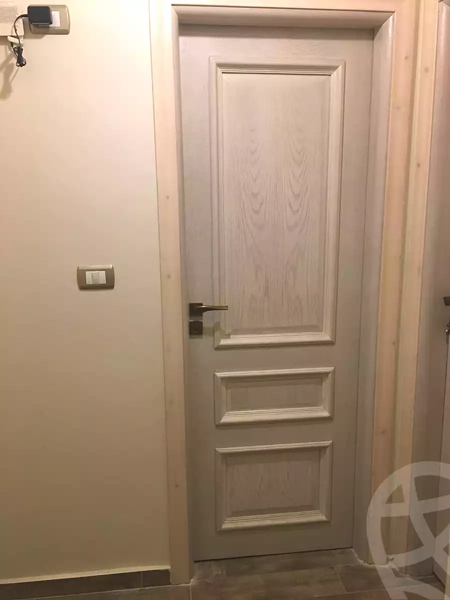 https://aqarmap.com.eg/en/listing/7218874-for-sale-cairo-new-cairo-compounds-el-ashrafia