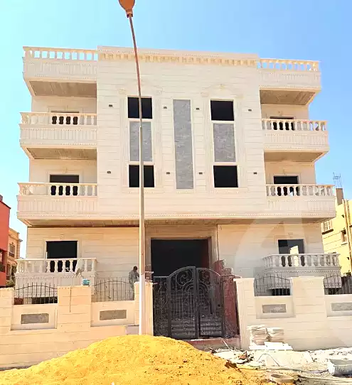 https://aqarmap.com.eg/ar/listing/7219064-for-sale-cairo-6th-of-october-garb-someed-neighborhood-14th-el-nabatat-st